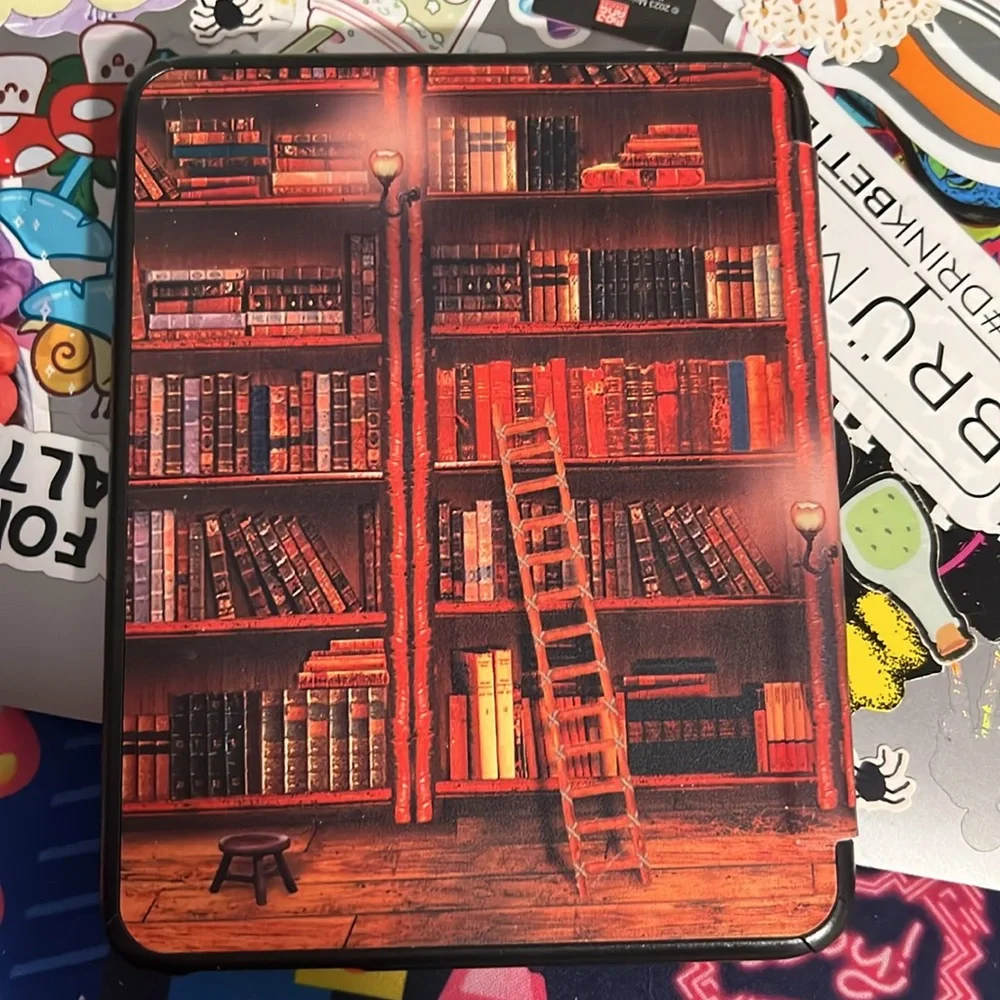 Barnes & Noble Glowlight 4 and case